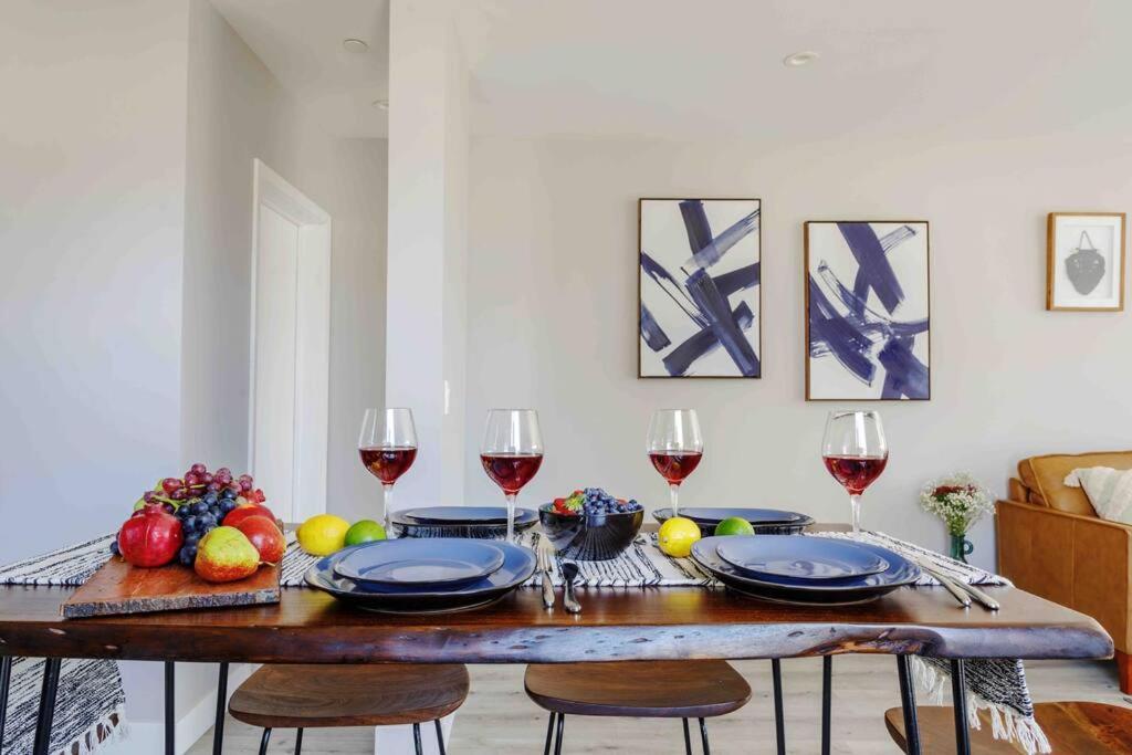 Appartement Hollywood Art House With Bright Sunlight *